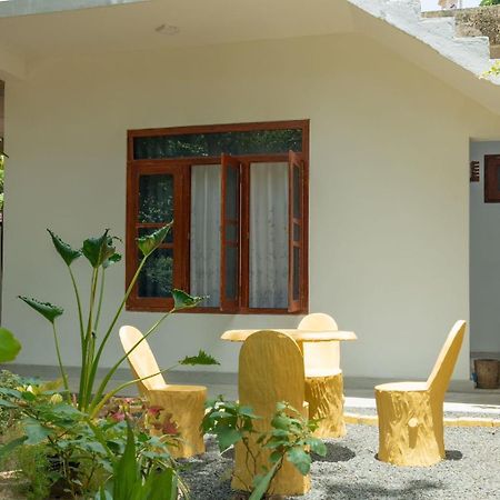 Lakru Home Stay Велігама Екстер'єр фото